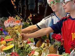 -雍容荟帝王蟹活龙虾展台自助(IFS黑金店)