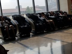 等候区-天幕新彩云国际影城(激光巨幕店)