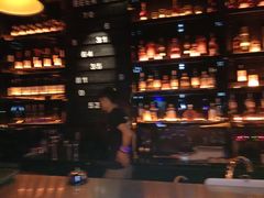 -啤客走廊