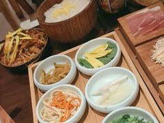 -银米·云南传统过桥米线(双廊黑金冠店)