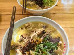 -文山荷鲜居(翠湖店)