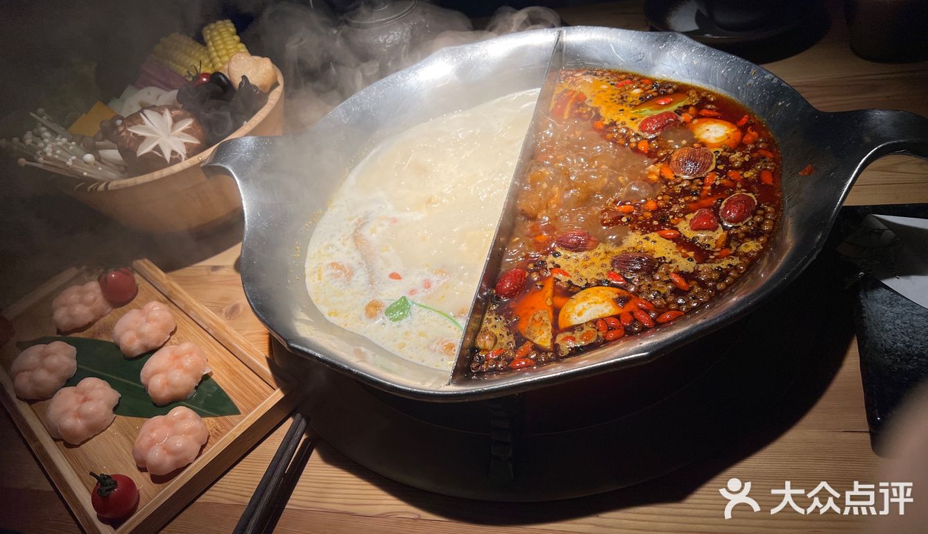 州路桥中盛新添了一家热 门火锅，作为夹黄落爱好者