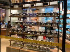 -Laderach 莱德拉(上海环贸iapm店)