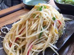 咸蛋黄土豆丝-俏湘私房菜(国贸店)