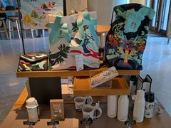 零售区-星巴克(蔡伦路店)