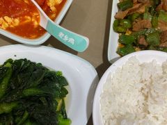 -老乡鸡(融科天地店)