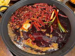 -黄潇洒老火锅(九眼桥宏济巷店)