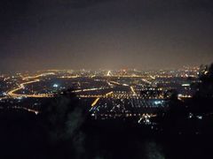 -鬼笑石后山停车场