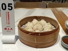 -馋三尺蟹粉小笼(人民广场店)