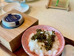 蛋白炒官燕伴鲟鱼子-富临饭店