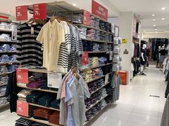 -优衣库(上海金桥国际商业广场店)