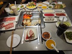 -海底捞火锅(新松江路生日主题店)