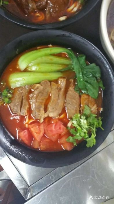 李先生加州牛肉面大王(泰安高铁出站口店)半筋半肉面图片 - 第3张