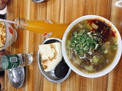 -老字号贾家肉丸糊辣汤(光明巷店)