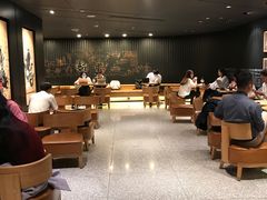 大堂-星巴克臻选(国贸商城首店)