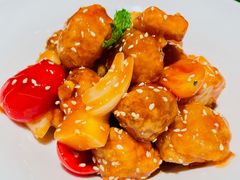 椰果菠萝咕噜肉-闻见中国海南菜(K11店)