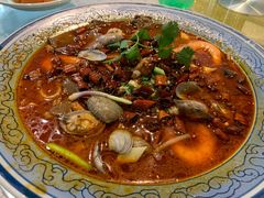 磁器口海鲜毛血旺-嘉厨小馆(宜山路店)