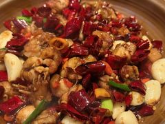 -阿瓦山寨·湘菜现炒·剁椒鱼头王(咸阳总店)