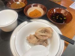 菌菇鸡煲-阿山卓·野生菌火锅·纳西火塘烤肉