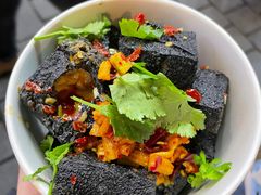 -黑色经典臭豆腐·湖南特产(坡子街店)