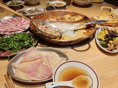 -洱火云南酸菜牛肉火锅(石景山当代商城店)