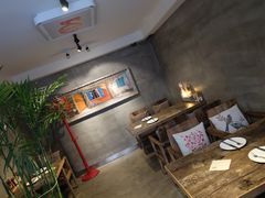 大堂-HIGH FIVE哈福手工汉堡(桂林路店)