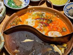 -洱火云南酸菜牛肉火锅(石景山当代商城店)