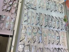 -阿波罗眼镜·蔡司授权店(孙厝店)