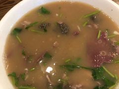 -清真吴记门钉肉饼·喜多利