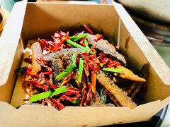 -佬麻雀·新湘菜(东方宝泰店)