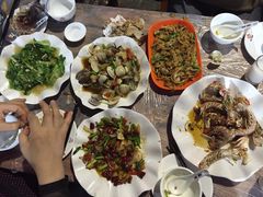 -覃记海鲜美食餐厅