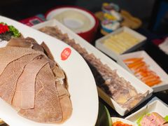 -九鼎轩脆毛肚火锅(南京东路店)