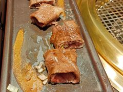 -铭牛烧肉·和牛海鲜自助(高新月牙湖店)