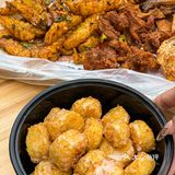 昆明路边）炸洋芋炸香蕉…人均10r…好吃哭了