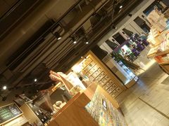 -猫的天空之城概念书店(苏州诚品店)
