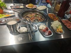 -马路牙子烧烤音乐酒馆(望京店)