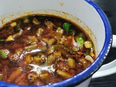 酸豇豆肉沫米线-山城盅盅面