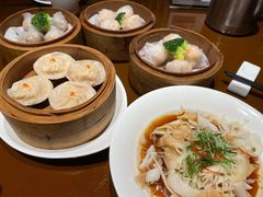 -广州中心皇冠假日酒店·百粤楼