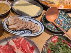 -洱火云南酸菜牛肉火锅(石景山当代商城店)