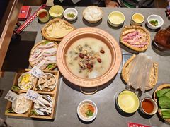 -阿婆情腊排骨火锅·野生菌季(古城旗舰店)