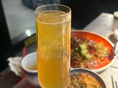 -伴山牛贵州黄牛肉火锅·苗疆非遗艺术餐厅(上海首店)