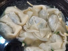 荠菜馄饨-大龙汤包