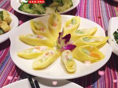 -香巴拉云南餐厅(华莱坞店)