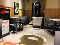 大堂-肯德基(东直门来福士店)