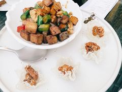 核桃仁杏鲍菇牛肉粒-悦湖公馆