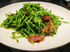 鸡油腊味炒豆苗-潮界(凯德晶萃店)