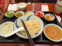 -寄畅興·百年蟹黄面·万国建筑群(外滩27号店)