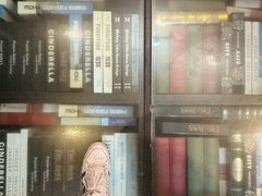 -钟书阁(松江泰晤士小镇店)