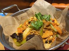 -红渡小香·牛肉麻辣香锅(车站南路店)
