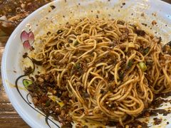 -碗里捞川渝特色面(沙河玖耀里店)